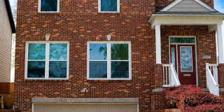 1107 Yale Avenue Gallery 1