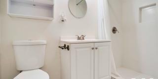 Expansive Six Bedroom House Steps from USC Campus! Gallery 4