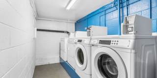 1929 Tamarind Ave unit: 8 Gallery 27