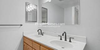 Freshly Renovated Four Bedroom Home in Bull Mountain! Gallery 16