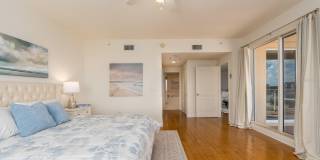 521 MANDALAY AVENUE Gallery 19