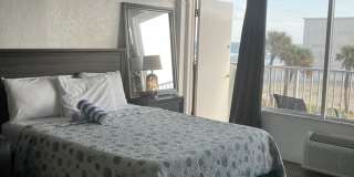 Furnished Beachside Studio Apartment Gallery 9
