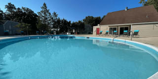 Lakes Edge Gallery 14