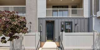 BRAND NEW 4 BED, 3.5 BATHS, 2070 SQ FT TOWNHOME BY KH HOMES Gallery 3
