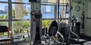 3600 Mystic Pointe Dr Gallery 13