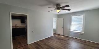 3101 N ELMENDORF ST Gallery 1