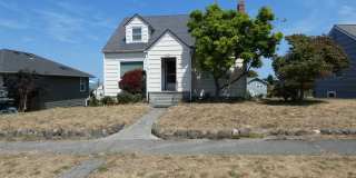 411 E 11th St. - Renovated Classic with a View! Gallery 1