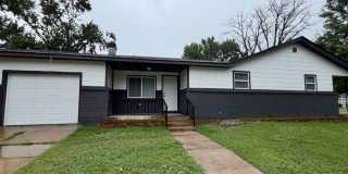 LARGE 4 BEDROOM ALL REMODELED Gallery 1