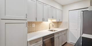 8312-532 KINGSGATE Road Gallery 26