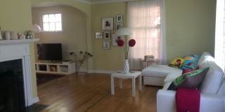 Spacious 3 Bedroom Home with Central Air in University Heights! Gallery 7