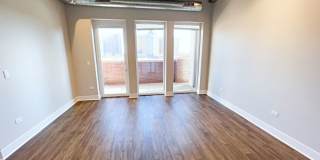 3833 N Broadway Gallery 189