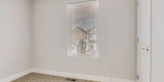 3 Bedroom townhome in Lakewood Gallery 20