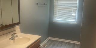 Knoxville 37920 - 3 bedroom, 1 bath home - Contact Lisa Vineyard & Shannon Russell (865)216-9334 Gallery 11