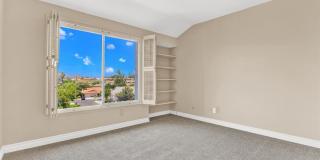 2 Bed, 2 Bath Unit - 17486 Plaza Dolores Gallery 4