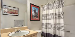 Village Green - Student Housing Gallery 16