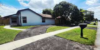 8120 SW 4th Ct Gallery 22