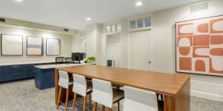 Avalon Bellevue Gallery 19