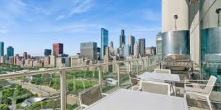 1244 Square foot, luxury condo in Lakeshore East, Chicago Gallery 24