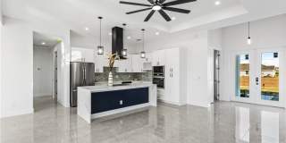 3318 NE 13th Place Gallery 10