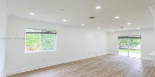 30 Northwest 159th Street Gallery 11
