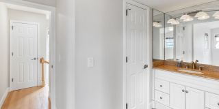 1060 Lake Shore Drive Gallery 25