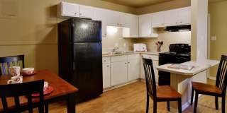 Oak Creek Gallery 16