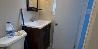 539 GOLD Street Gallery 17