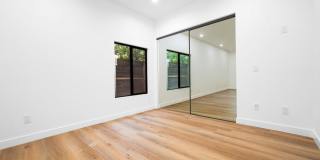 Charming 1BR Duplex in Woodland Hills Gallery 15