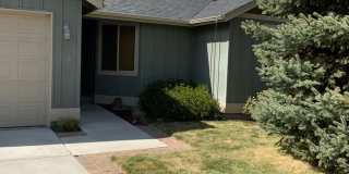 Fully Furnished Home is NE Bend Short Term Rental Gallery 1