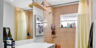 320 Riverdale Road Gallery 33