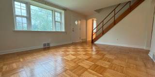 Renovated home, central air, stainless appliances, Radnor SD, Walk to Villanova, small dogs ok...this is a must see! Gallery 4