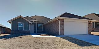 Open Floor Plan 4 Bed 2 Bath Home in Shawnee! Gallery 1