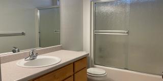 Beautiful 3 Bed, 2.5 Bath Home for Rent – Bright & Spacious in a Great Neighborhood Gallery 24