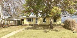 703 W OLLIE Street Gallery 1