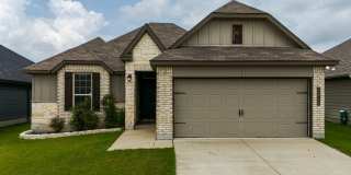 3 Bedroom 2 bath in La Pointe Community Gallery 1