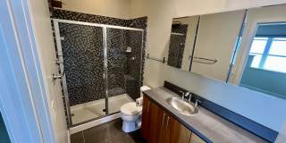 1726 7th St Gallery 11