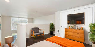 1711 Apartments Gallery 11