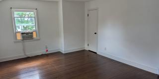 Single Family , (3) bedroom Home in the heart of College Town, (1) bath and (1) Powder Room! Gallery 27