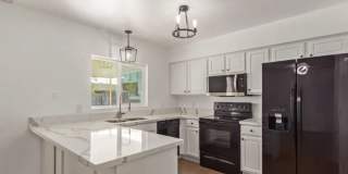 Charming & Updated 3-Bedroom Home in a Prime Location! Gallery 4