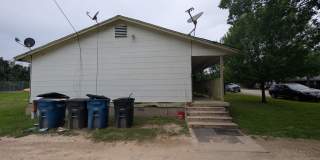 1/1 Triplex / Easy Access to I-35 / Fridge / No Carpet / CISD 1/1 Triplex / Easy Access to I-35 / Fridge / No Carpet / CISD Gallery 5
