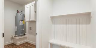 7949 SAWDUST Gallery 12