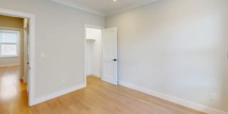 Charming 3 Bedroom-No Broker Fee Gallery 4