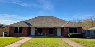 Bryan, West side - 3 bedroom / 2 bath duplex with fenced in yard. Gallery 1