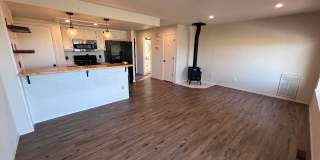 Charming 2-bedroom, 1.5-bathroom Gallery 4