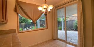 CLEAN AND SPACIOUS 4 BED, 2.5 BATH WITH COVERED BACK PATIO AND LUSH LANDSCAPING IN WESTLAKE COMMUNITY CLEAN AND SPACIOUS 4 BED, 2.5 BATH WITH COVERED BACK PATIO AND LUSH LANDSCAPING IN WESTLAKE COMMUNITY Gallery 13