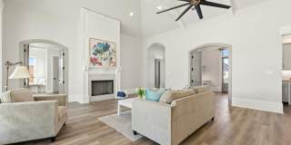 109 Trailing Oaks Drive Gallery 9