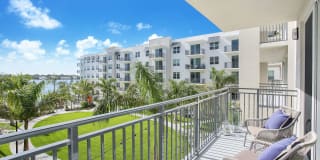 The Aubrey at Seaside Gallery 16