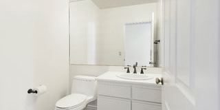 11636 Montana Avenue Gallery 7