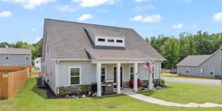 1044 Fairfield Drive Gallery 1