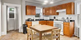NO FEE Charming Lower Allston Duplex with New Hardwood Floors, Spacious Rooms Gallery 16